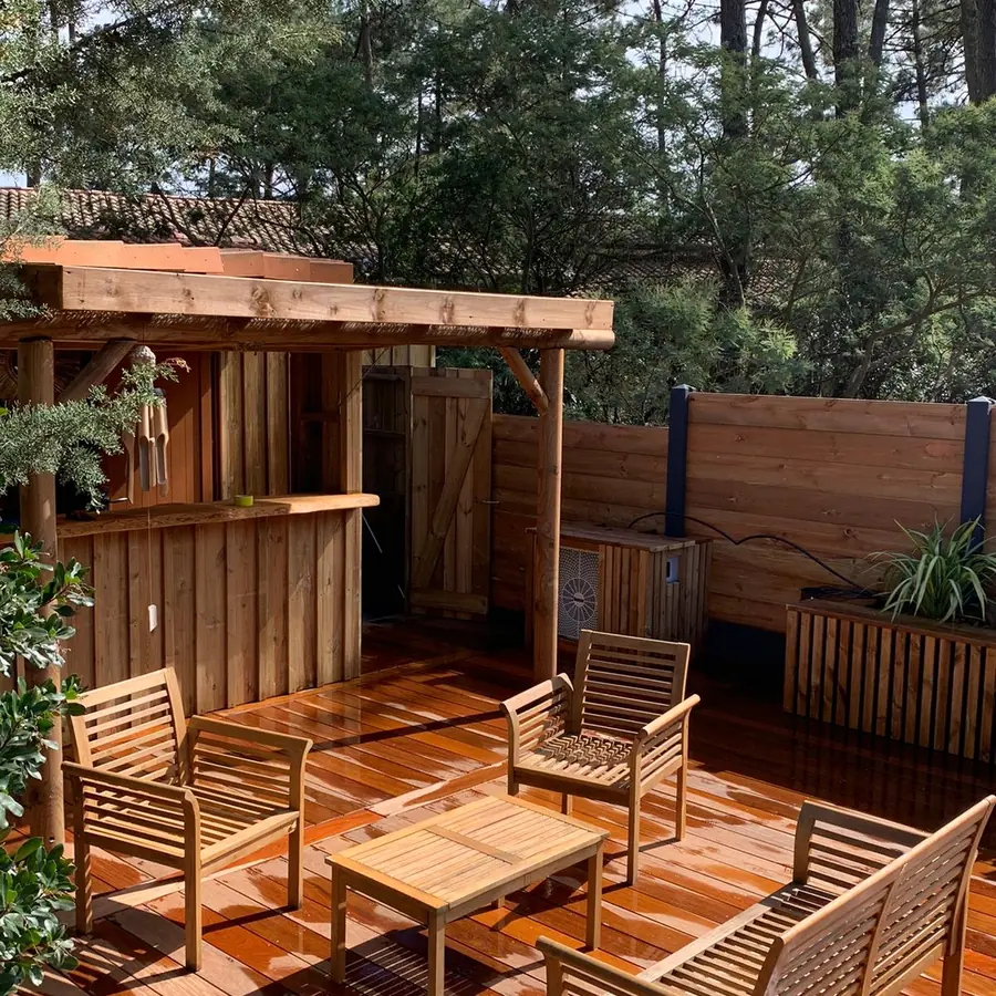 Terrasse bois et mobilier de jardin 330f9b
